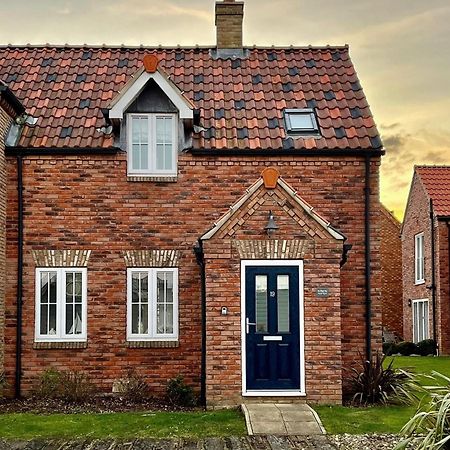 Wolfs Den Villa Reighton Exterior photo